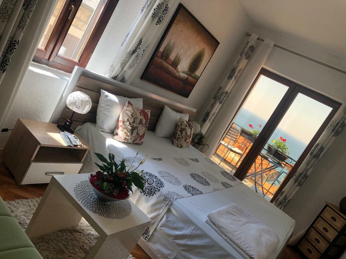 Apartments Debora Ulcinj Exterior foto